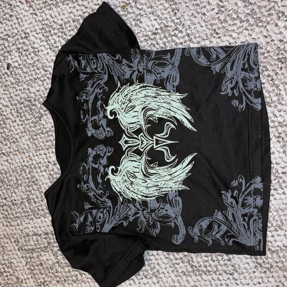 Baby tee does not fit me